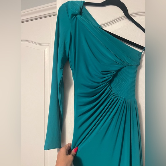 Jason Matlo gown - Picture 2 of 4